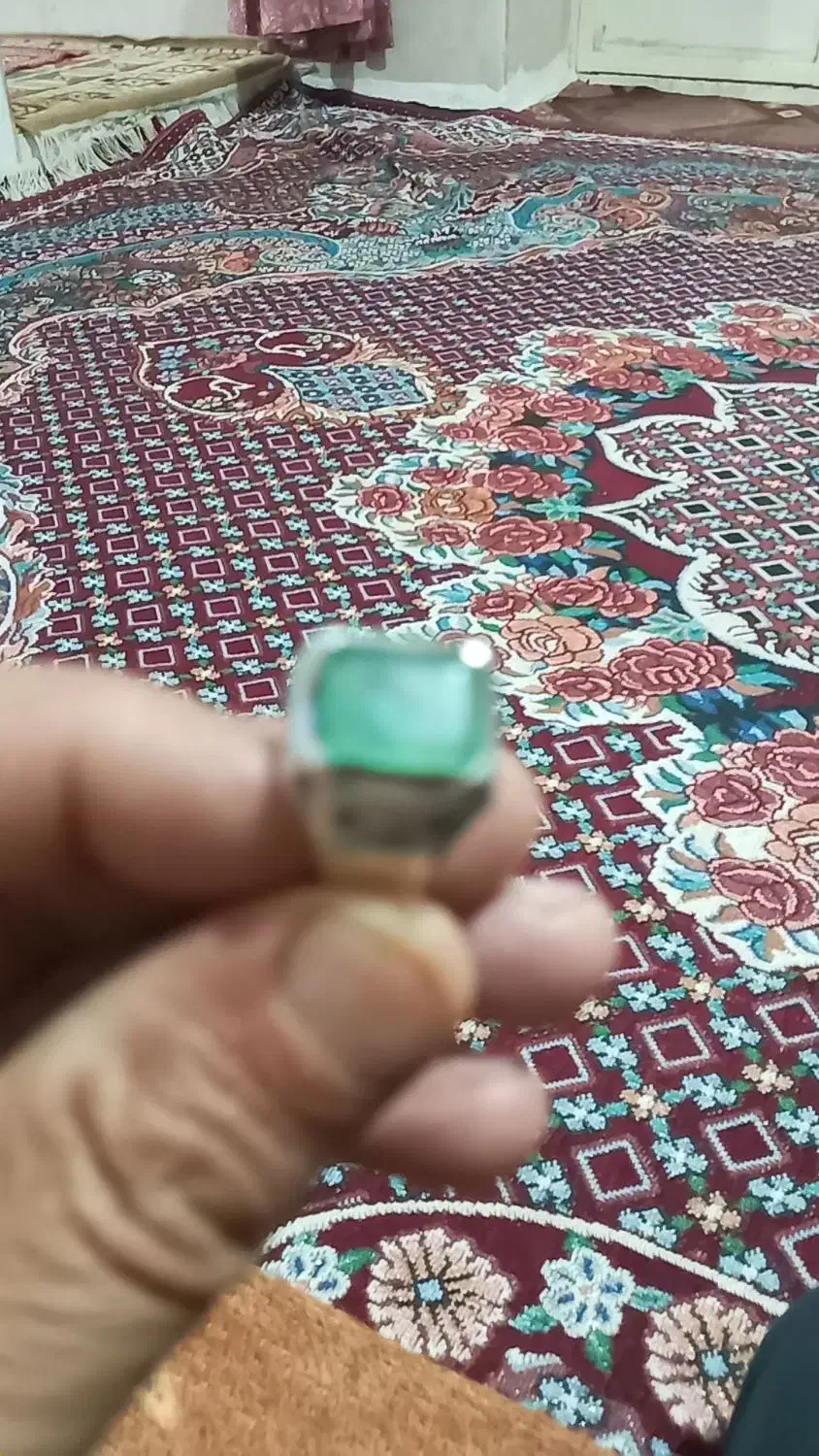 انگشتر زمرد کلمبیا باده عدد نگین|جواهرات|زنجان, |دیوار