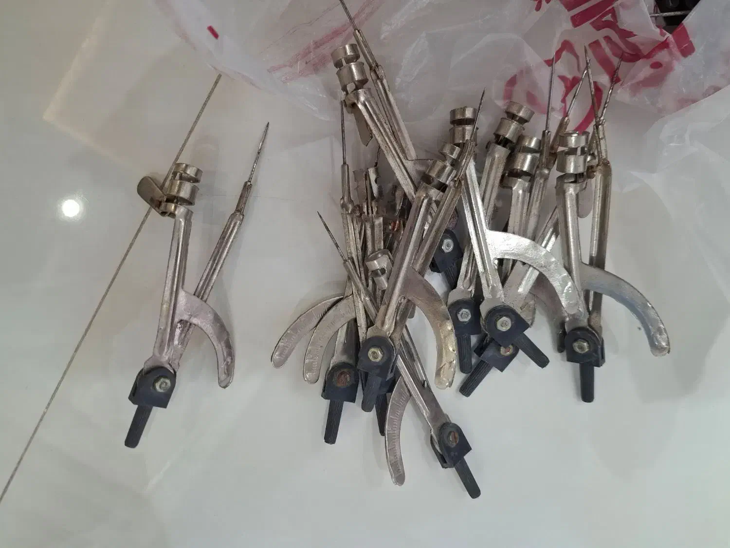 پرگارجنس عالی محکم وبادوام ۳۶عدد|لوازم التحریر|نیشابور, دارایی|دیوار