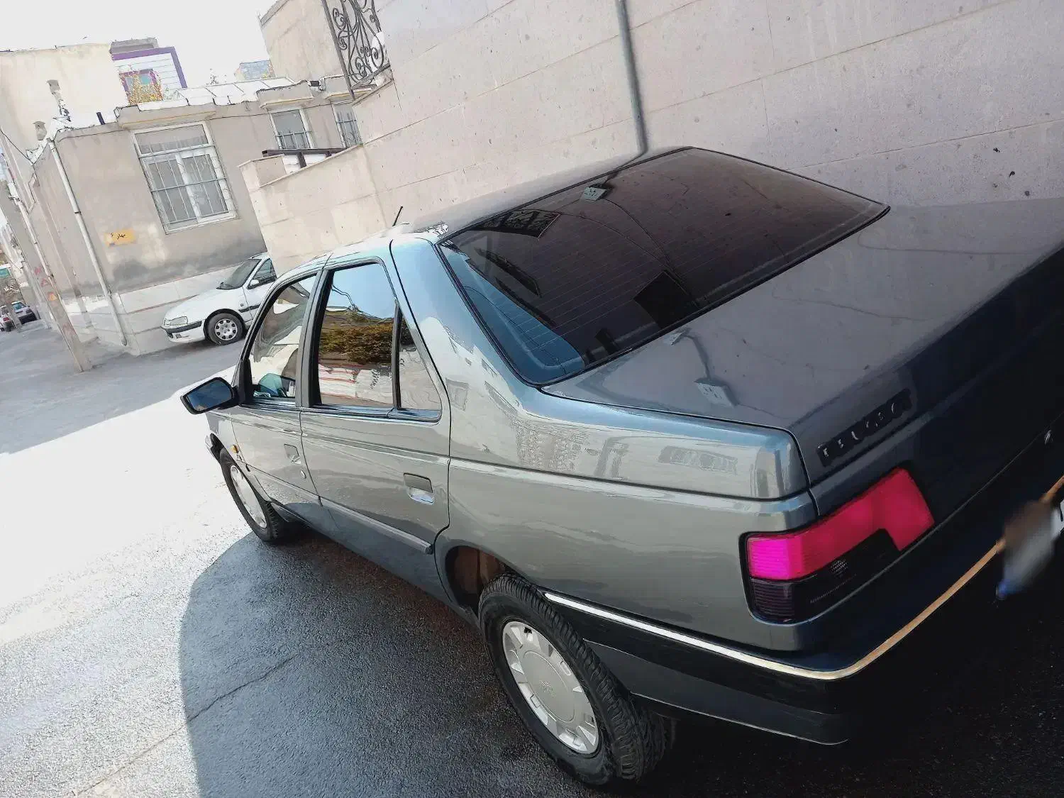 پژو ۴۰۵مدل ۹۴بدون رنگ ۱۷۳تاکارکردبدن ظربه|خودرو سواری و وانت|ملایر, |دیوار