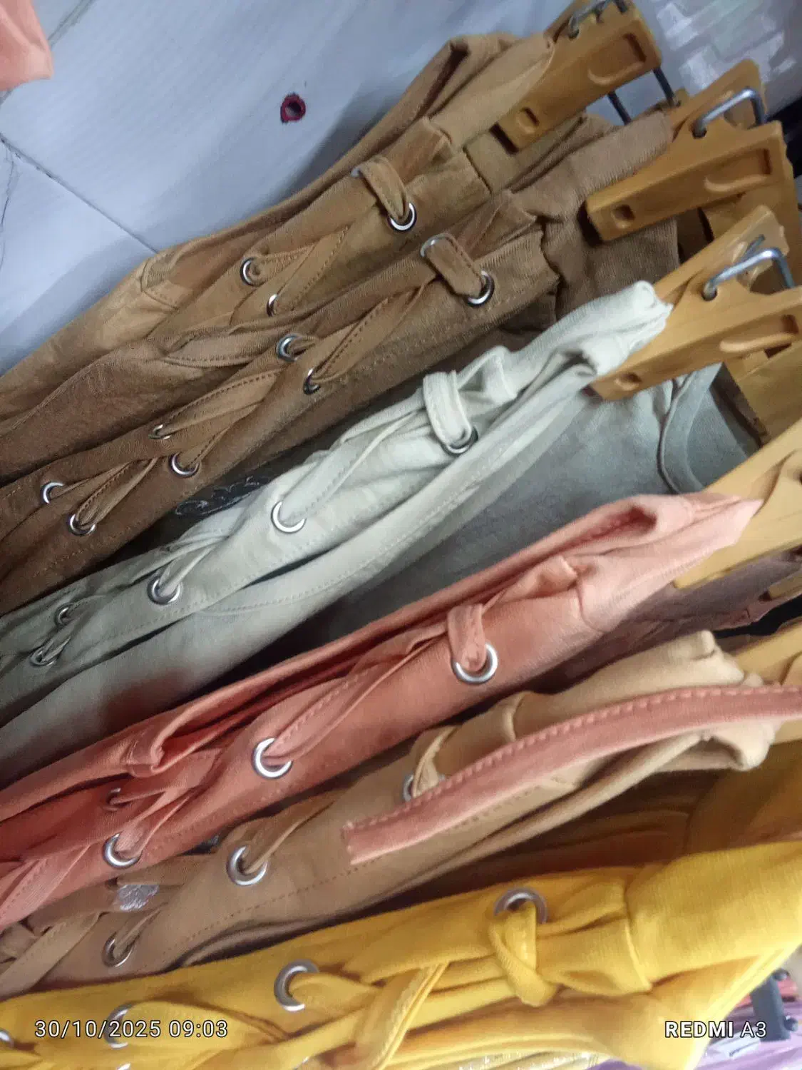 تاب شورت|لباس|مشهد, شهید معقول|دیوار