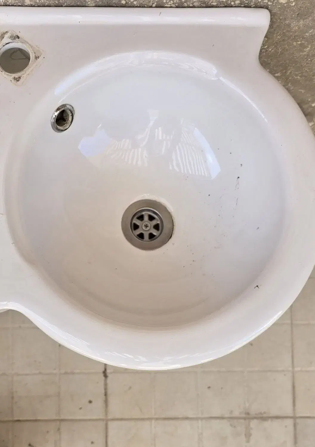 روشویی سه کنج گلسار ۴۰×۴۰|لوازم سرویس بهداشتی|صدرا-فارس, فاز ۱|دیوار