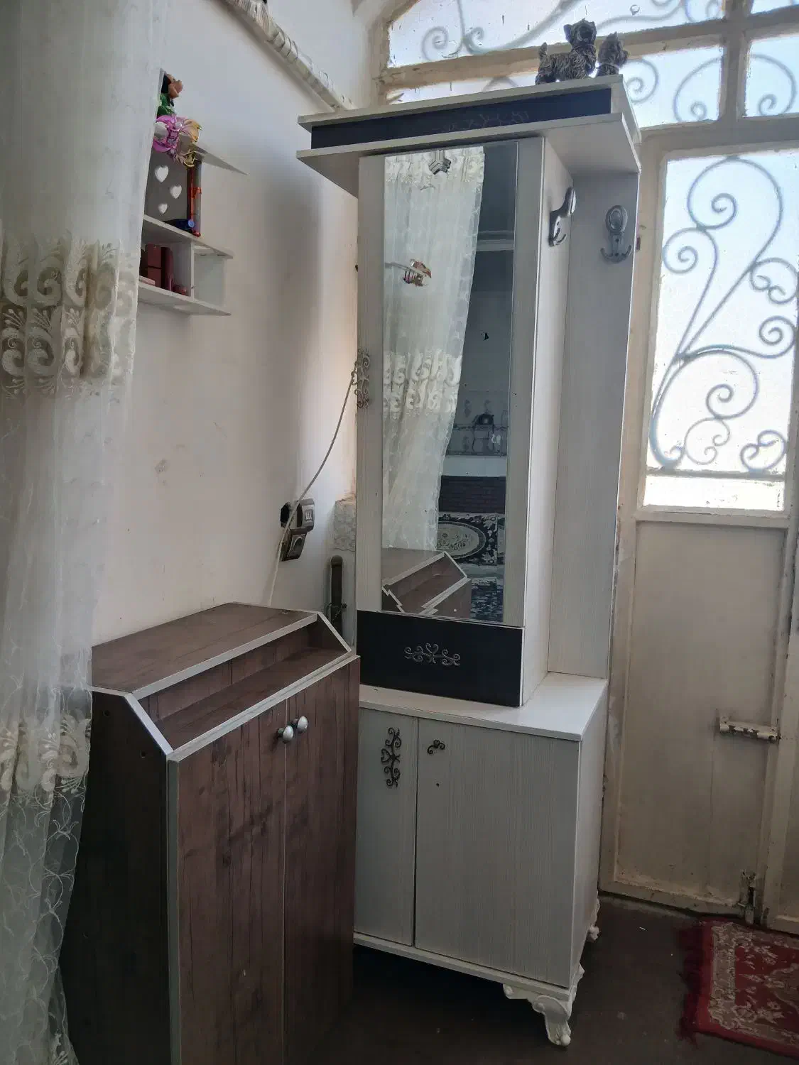 جاکفشی|جاکفشی، کمد، دراور|زابل, |دیوار