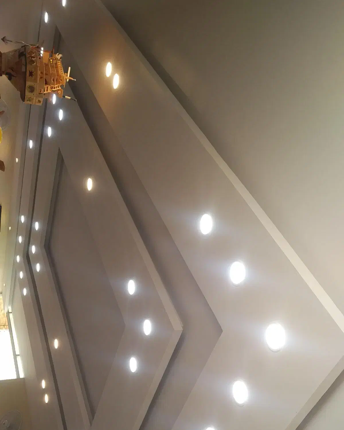 نقاشی ساختمان|خدمات پیشه و مهارت|میناب, |دیوار