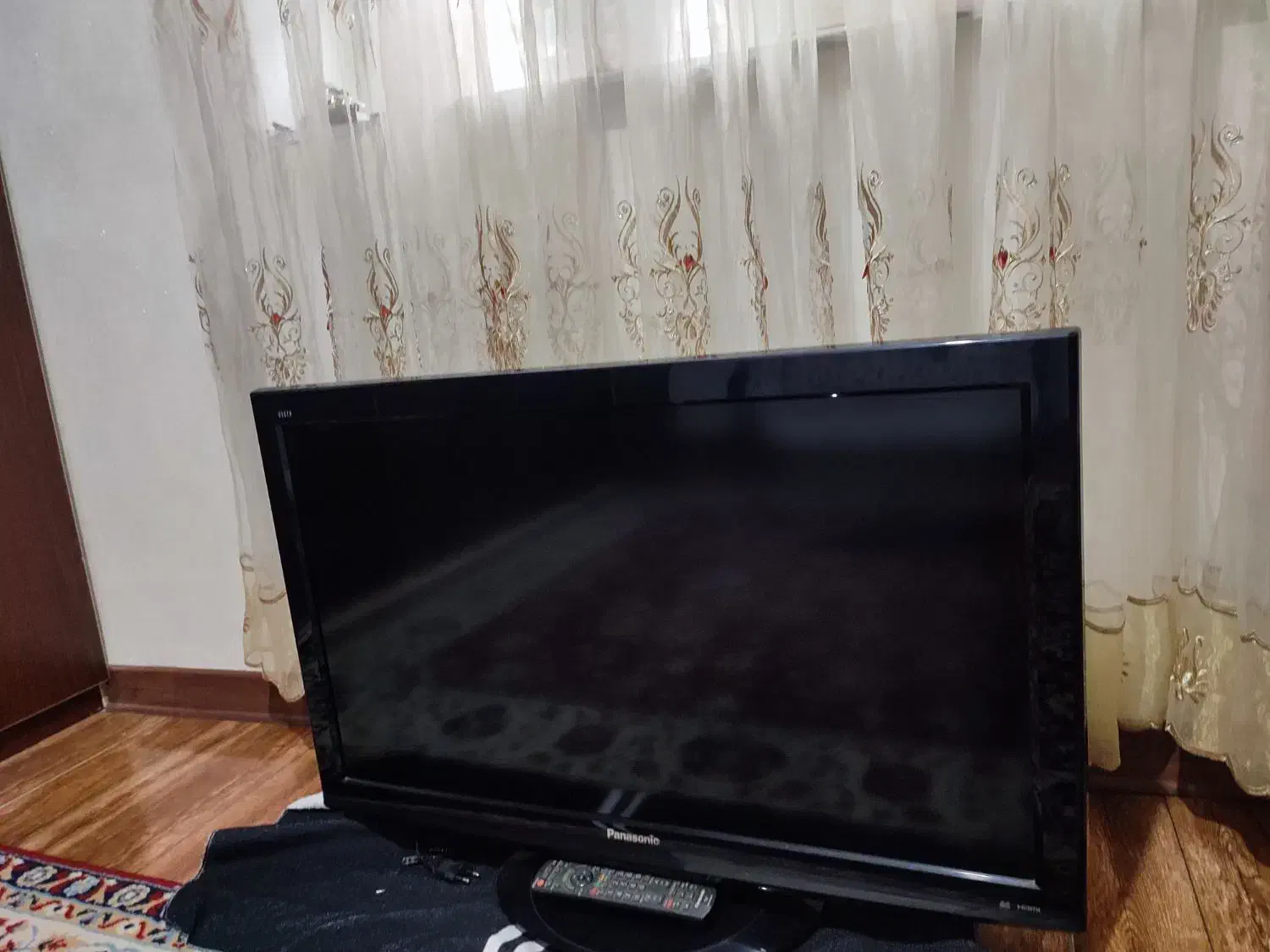 تلویزیون LCD 34اینچ|تلویزیون و پروژکتور|رشت, آزادگان|دیوار