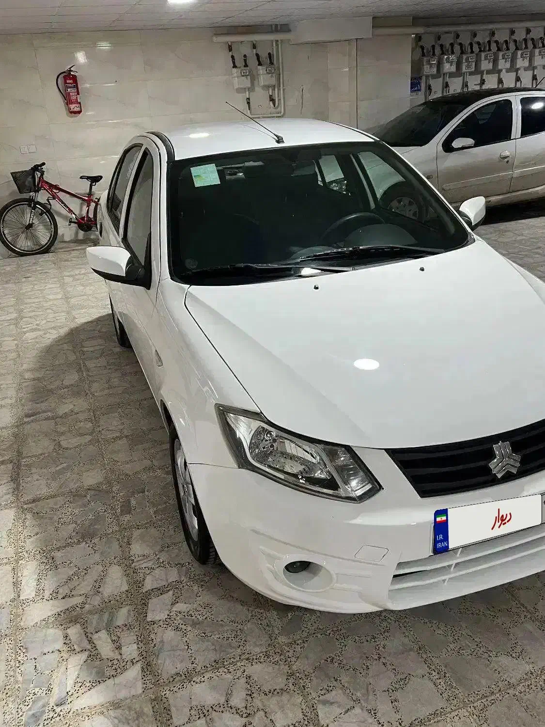 ساینا مدل ۹۸بی رنگ بی ضربه|خودرو سواری و وانت|رشت, امین الضرب|دیوار