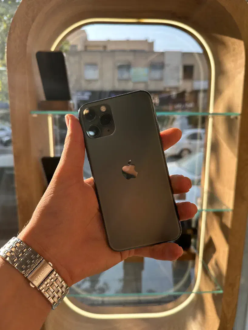 گوشی iphone 11 pro|موبایل|شیراز, ملاصدرا|دیوار