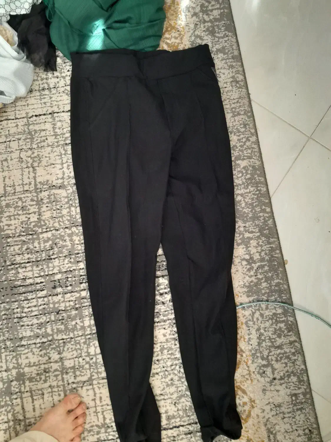 لباس زنانه|لباس|گلبهار, شهر جدید گلبهار|دیوار