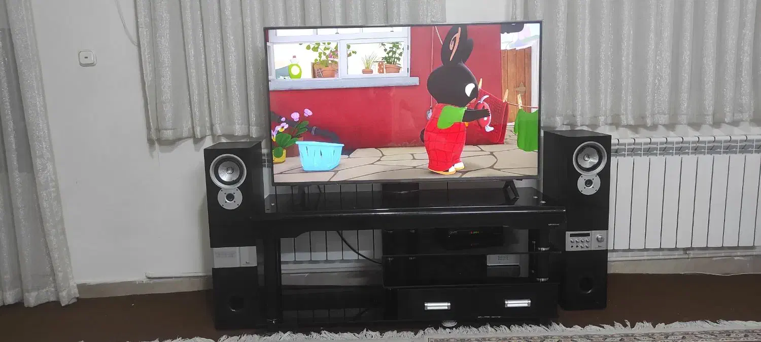 میز تلویزیون شیشه ایی|میز تلویزیون|پردیس, فاز ۴|دیوار