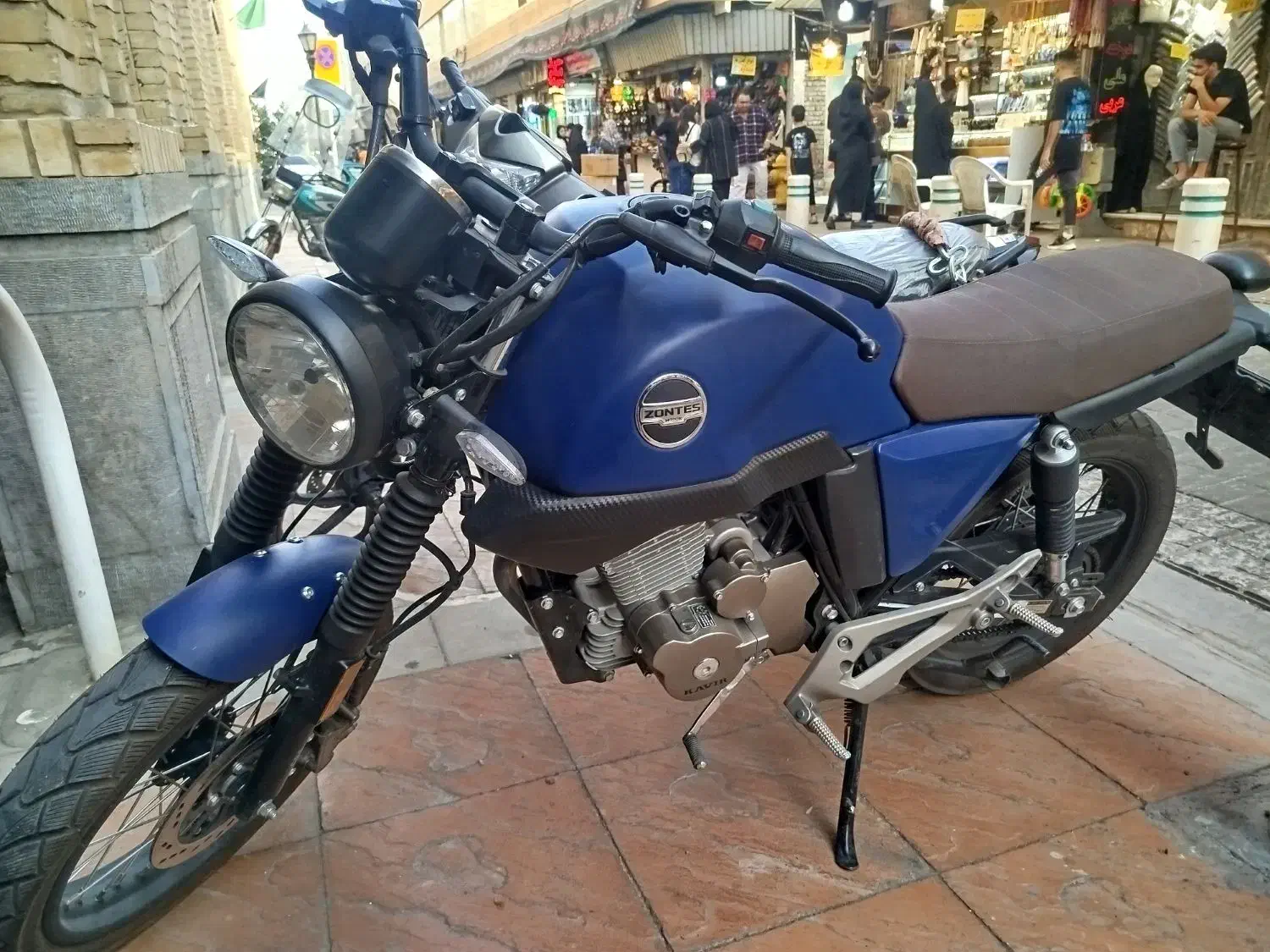 زونتس n2  مدل 1403هندا اپاچی بنلی|موتورسیکلت|مشهد, عنصری|دیوار