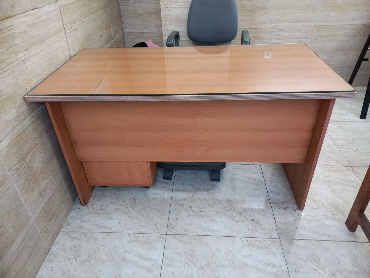 فروش میزوصندلی|دفتر کار|لنگرود, |دیوار