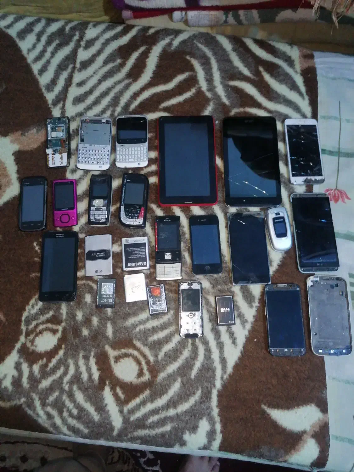 سلام18 عدد گوشی از تبلت ایسوز لمسی ونوستلاژی|موبایل|یزد, |دیوار