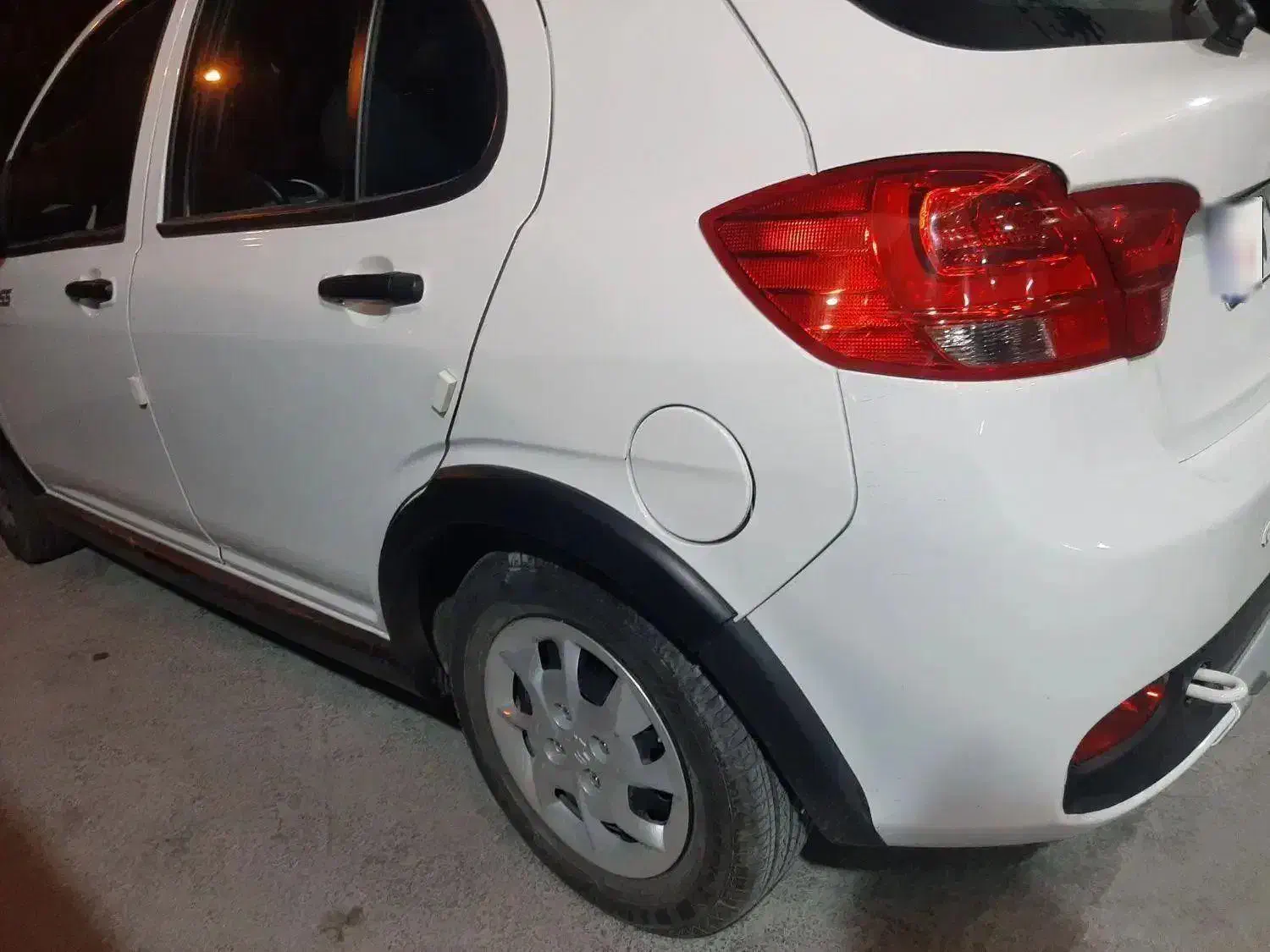 کوییک سفیدSمدل ۴۰۲|خودرو سواری و وانت|اصفهان, خانه اصفهان|دیوار