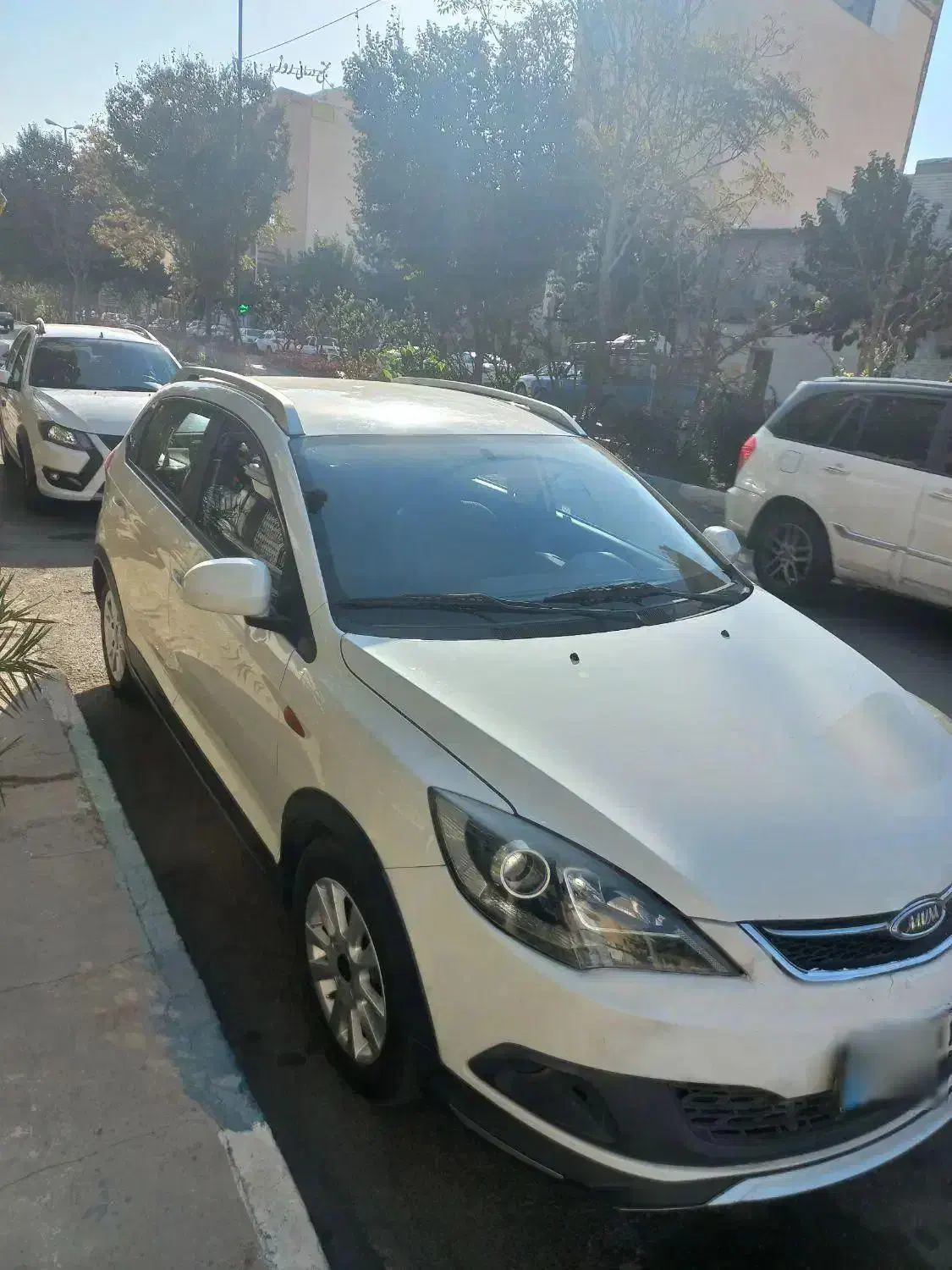 ام وی ام ۳۱۵ اکسلنت لاکچری ۱۳۹۶|خودرو سواری و وانت|اصفهان, سعادتآباد|دیوار