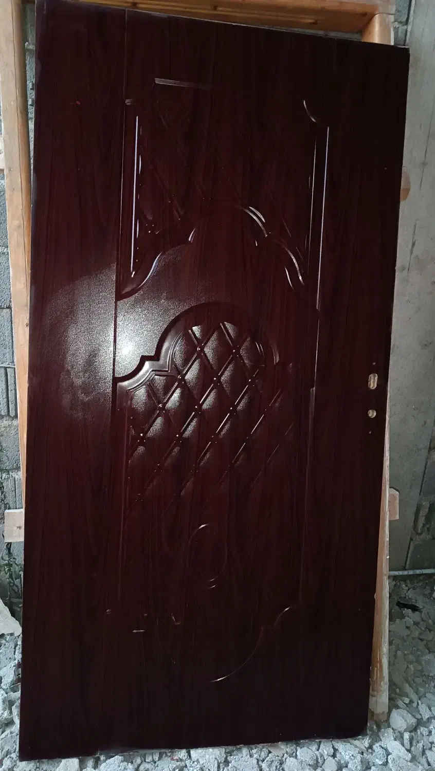 درب همراه با چهار چوب|مصالح و تجهیزات ساختمان|لنگرود, |دیوار