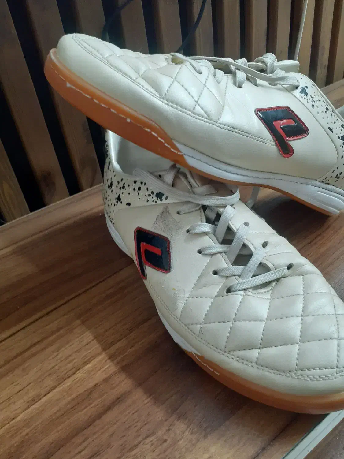 کتونی فوتسالQILOOبرند کیلو اورجینال|تجهیزات ورزشی|ورامین, خیر آباد|دیوار