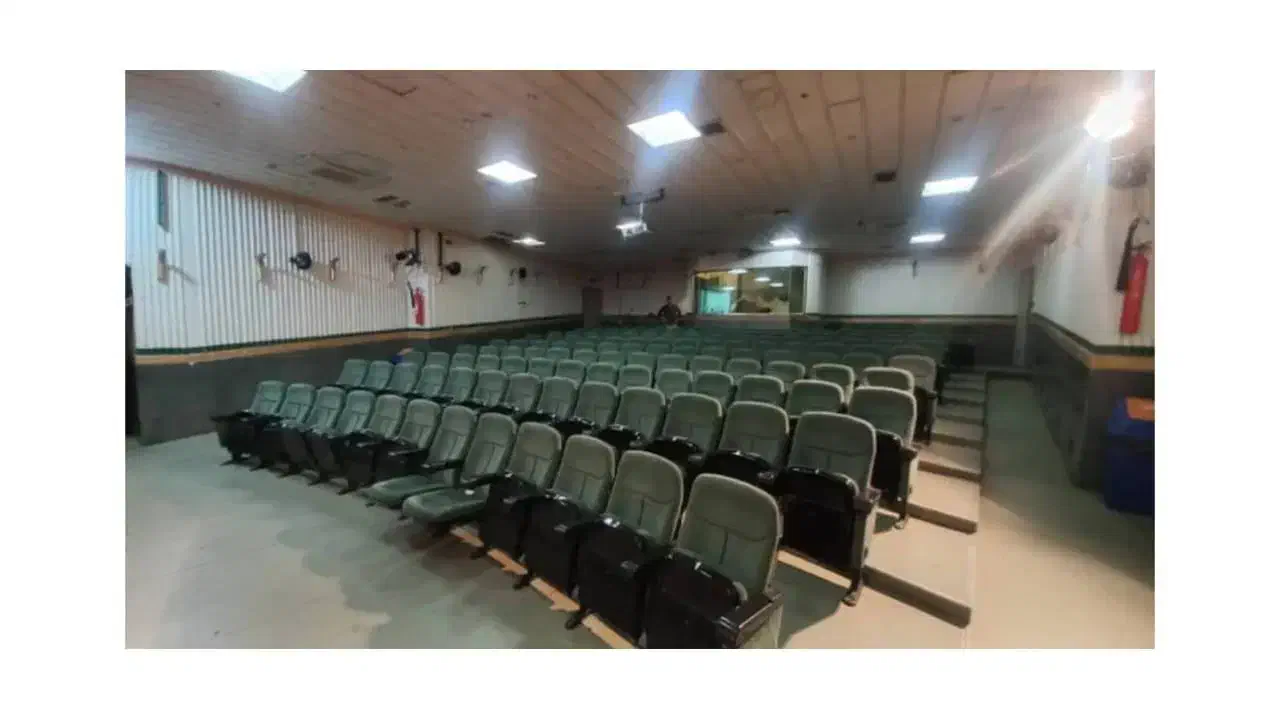 سالن همایش و آمفی تئاتر 150 نفره|خدمات پذیرایی، مراسم|تهران, ایوانک|دیوار