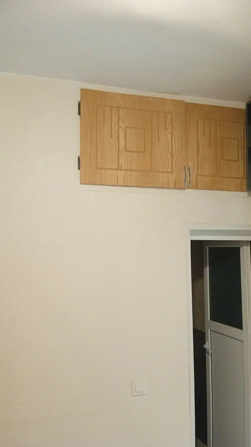 ۸عدد درب کمد دیواری بالا وپایین چوبی نو درپاکدشت|مصالح و تجهیزات ساختمان|خاوران, |دیوار