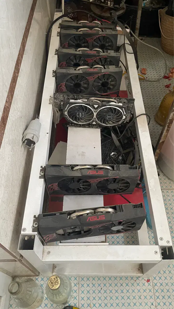 ریگ گرافیک rx 580 8gig  and rx480 8gig|قطعات و لوازم جانبی رایانه|شیراز, شهرک دارایی|دیوار