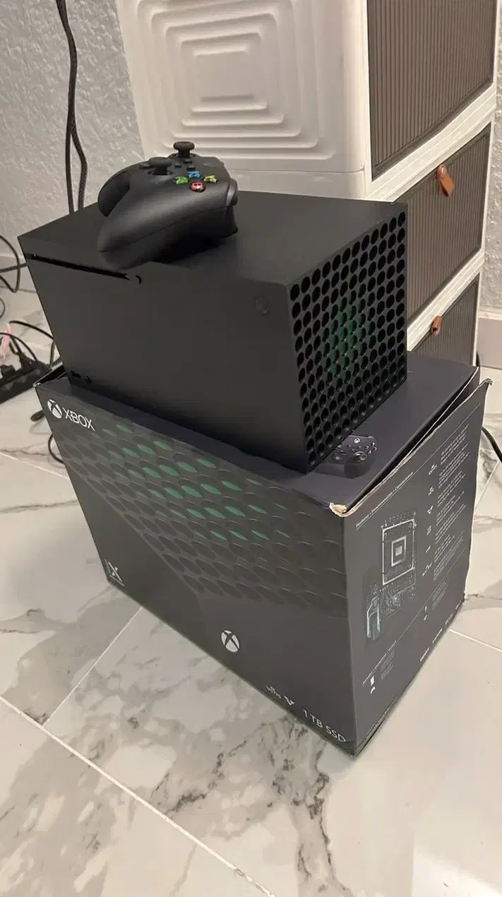 ایکس باکس سری ایکس با دسته اضافه Xbox|کنسول، بازی ویدئویی و آنلاین|تهران, مدائن|دیوار