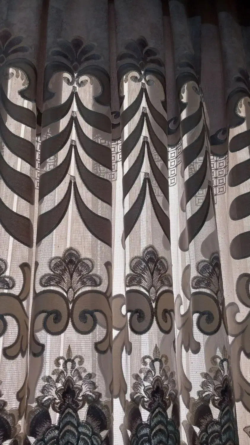 والن پرده 1 عدد در حدنو تمیز وسالم|پرده، رانر، رومیزی|تهران, مرزداران|دیوار