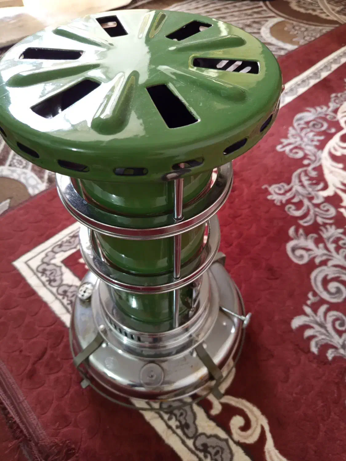 بخاری نفتی کلکسیونی عالی نسب یک بار استفاده شده|بخاری، هیتر، شومینه|لار, |دیوار