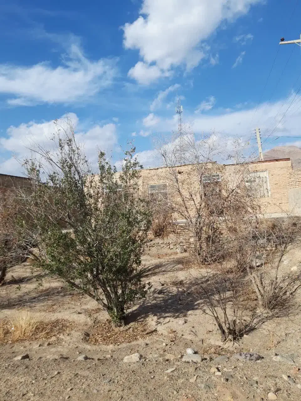 فروش یک باب خانه سر چهار راه|فروش خانه و ویلا|زرند, |دیوار