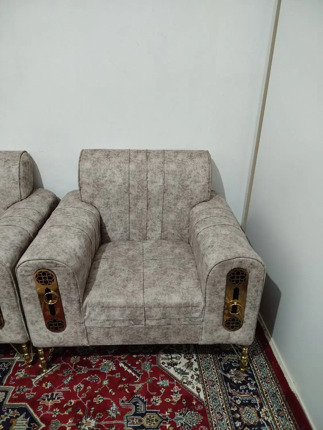 مبلمان|مبلمان خانگی و میز عسلی|بومهن, |دیوار