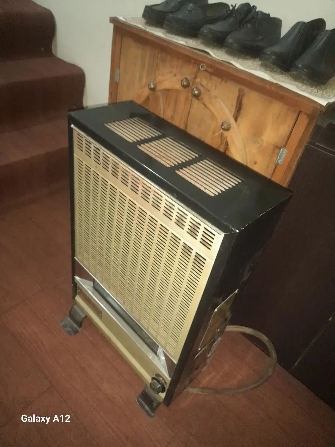 دوعدد بخاری گازی تمیز درحدنوسالم مدل ۸۰۰۰|بخاری، هیتر، شومینه|تهران, ارامنه|دیوار