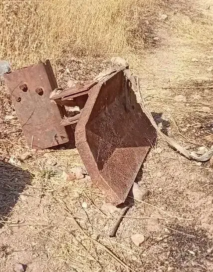 ماله تیر تیر . علف خردکن. دستی قدیمی|ابزارآلات|میانه, |دیوار