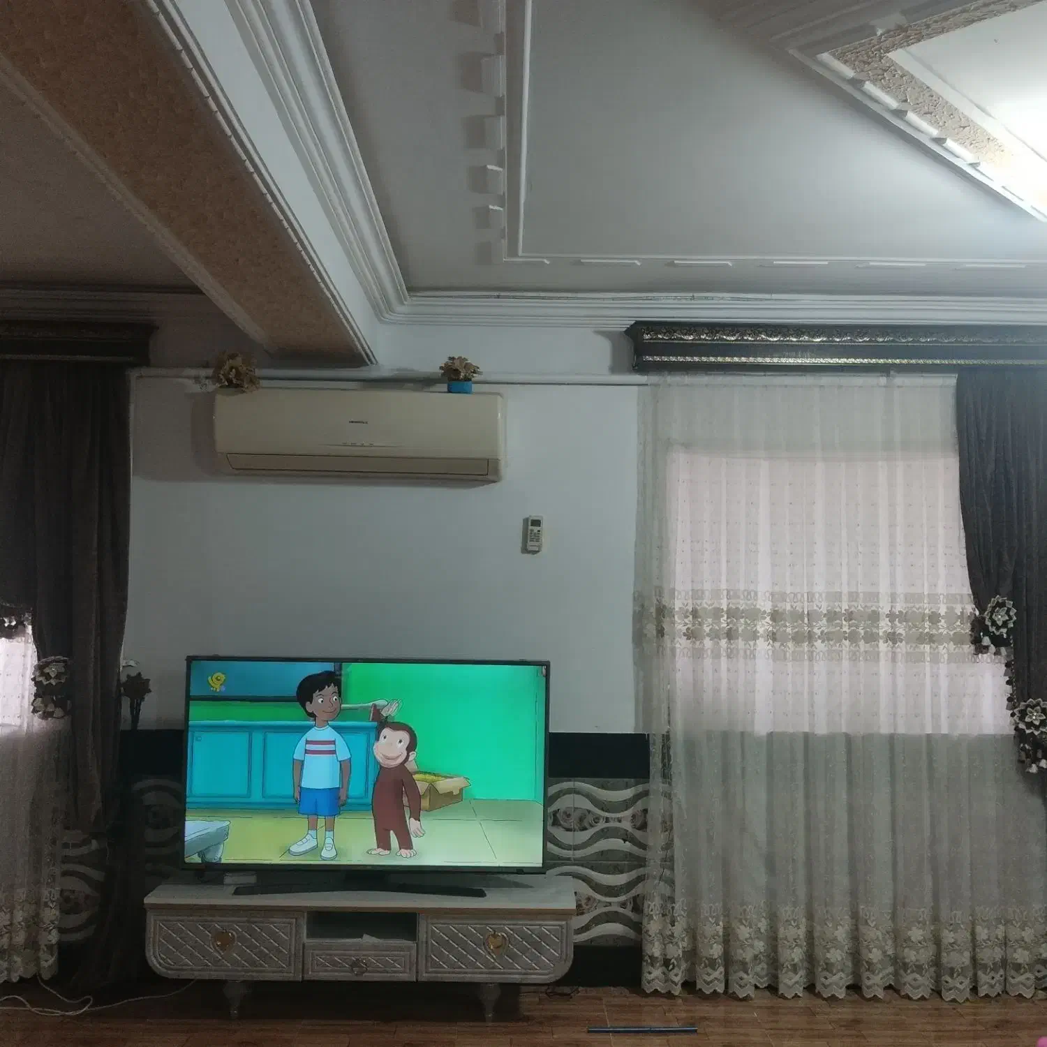 یک جفت پرده پذیرایی|پرده، رانر، رومیزی|مزرعه کتول, |دیوار