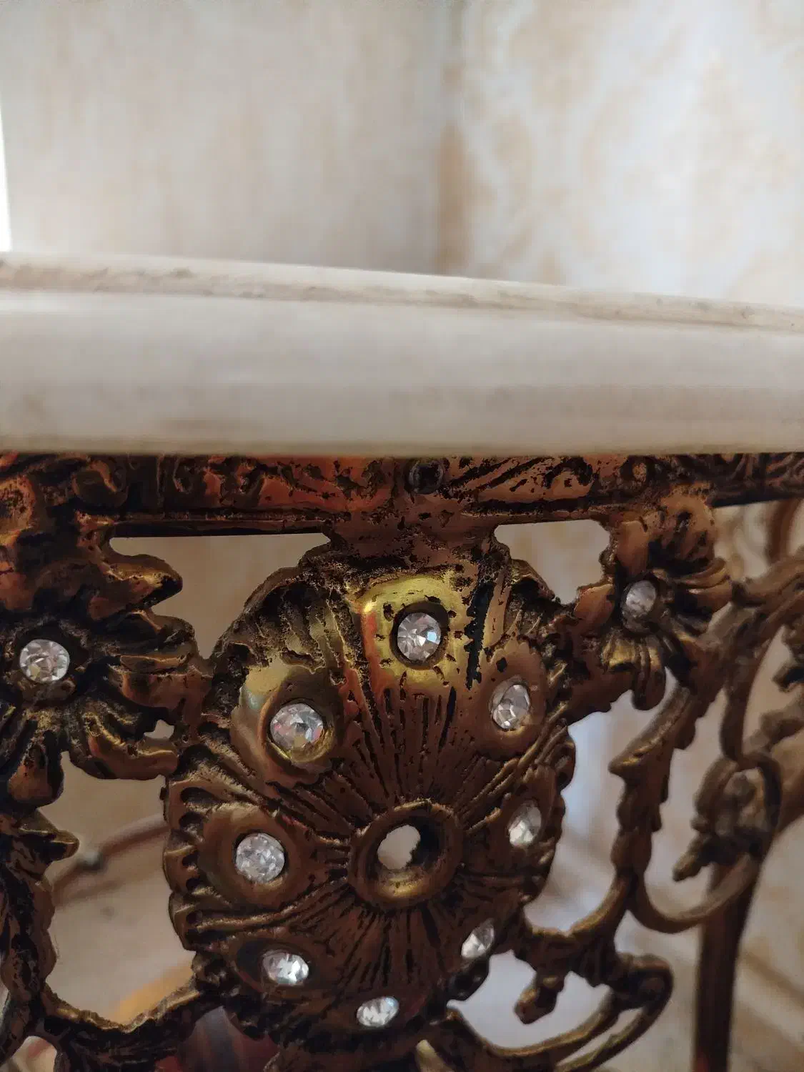 میز گرد برنز|بوفه، ویترین، کنسول|تبریز, |دیوار