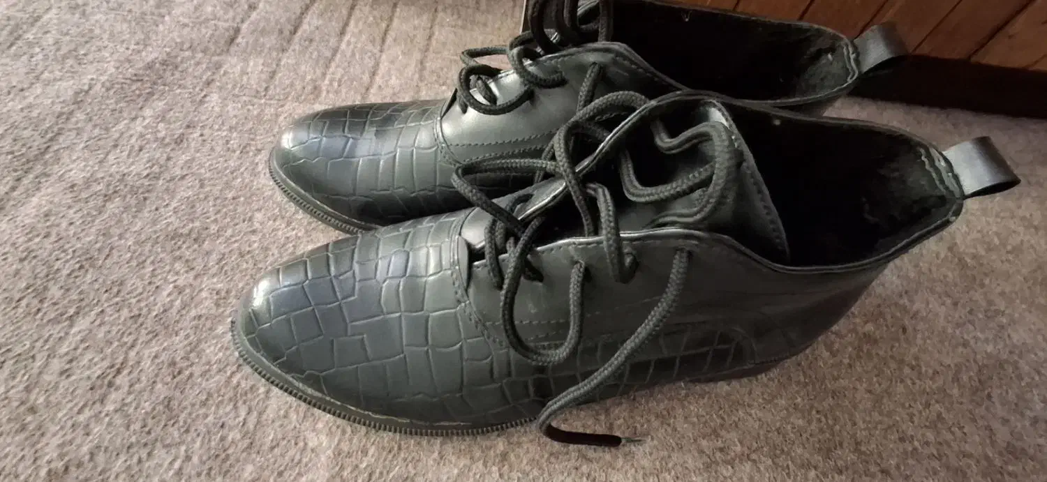 نیم بوت زنانه نونو سایز ۳۸|کیف، کفش، کمربند|صدرا-فارس, فاز ۱|دیوار