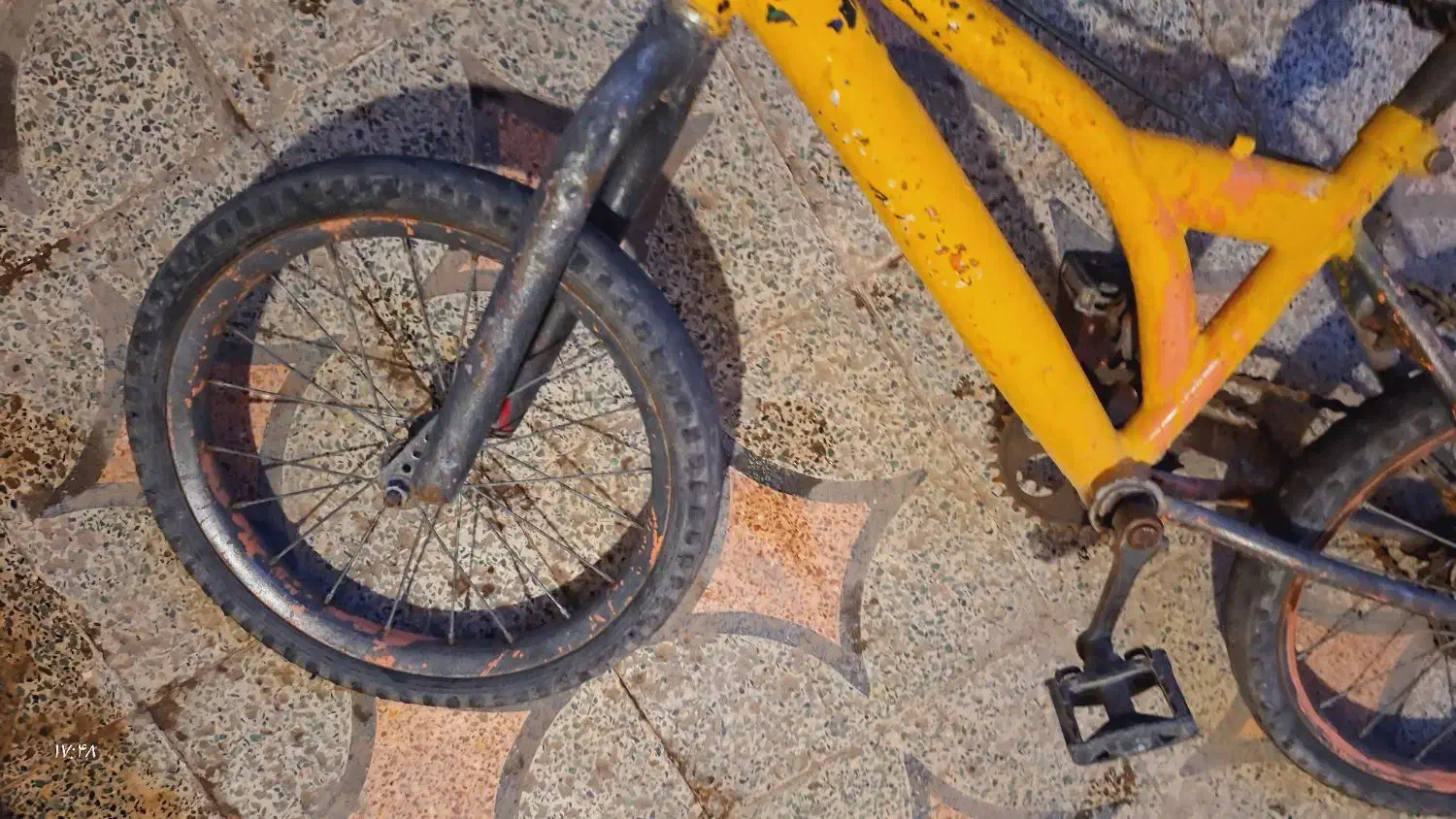 دوچرخه ۱۶  قیمت ۲۰۰۰۰۰۰۰|دوچرخه، اسکیت، اسکوتر|شوشتر, |دیوار