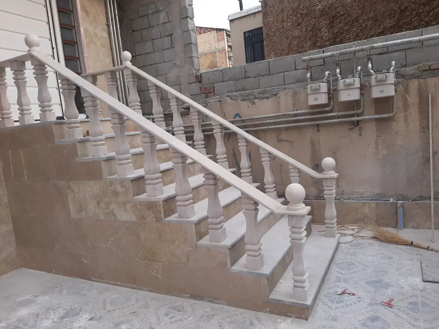 نصب نرده سنگی|خدمات پیشه و مهارت|ارومیه, |دیوار