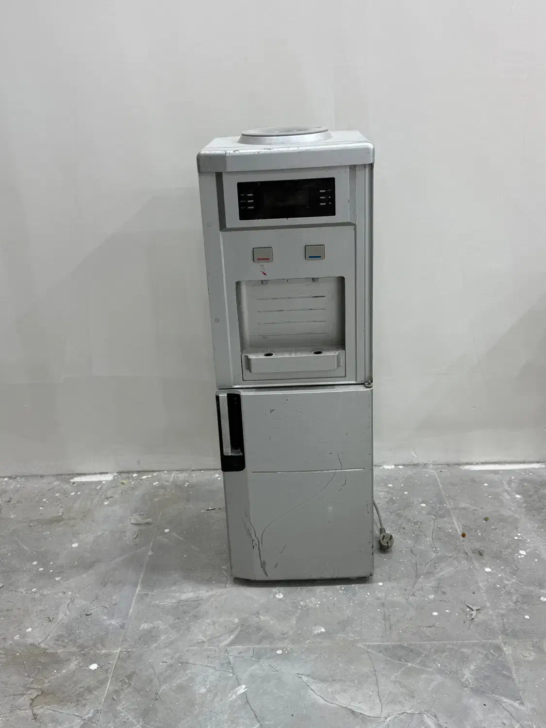 ابسردکن یخچال دار|آب‌سردکن و تصفیه آب|اهواز, زیتون کارمندی|دیوار