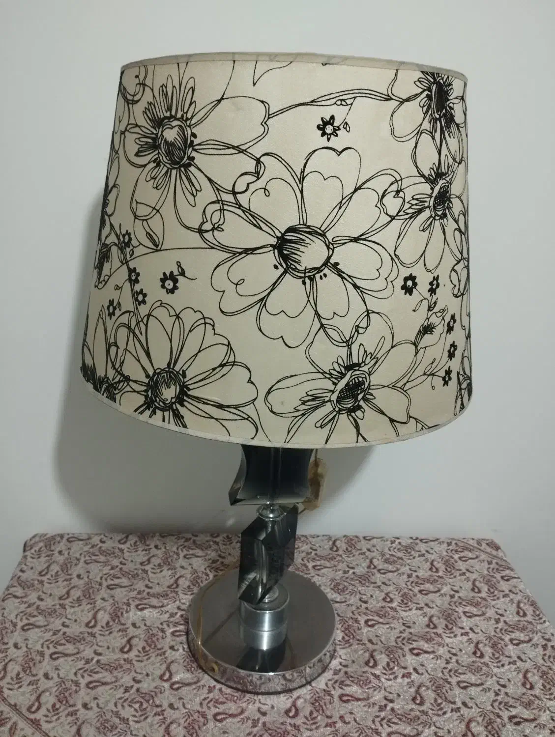 آباژور یا چراغ خواب|چراغ خواب و آباژور|گرگان, |دیوار