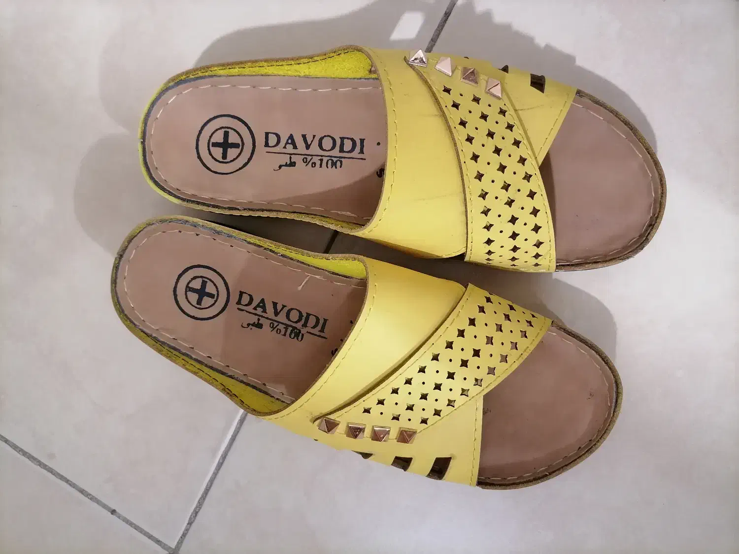 دمپایی مجلسی|کیف، کفش، کمربند|اصفهان, بهارستان|دیوار