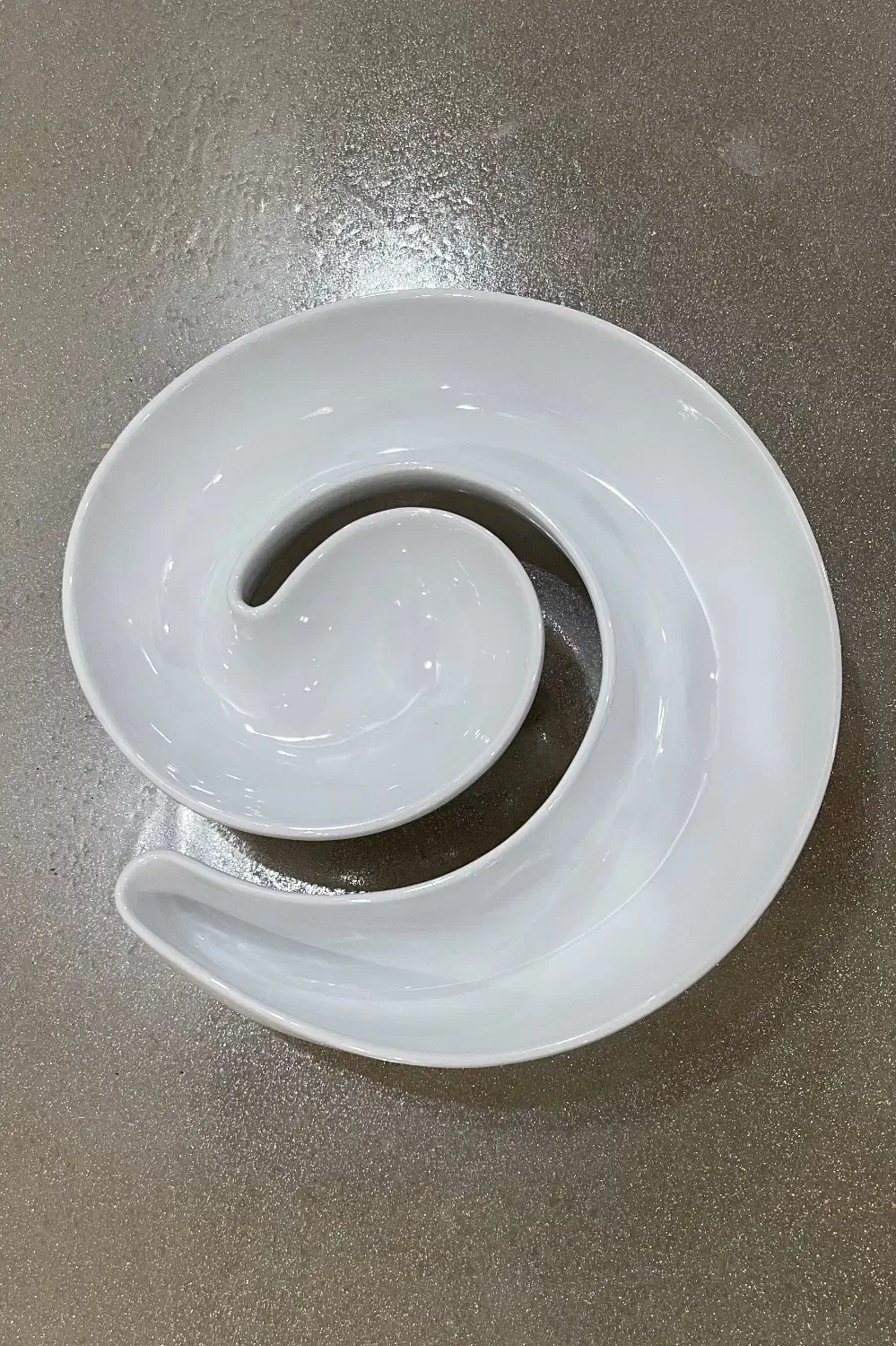 ظرف حلزونی|ظروف سرو و پذیرایی|بندر انزلی, اطبا|دیوار