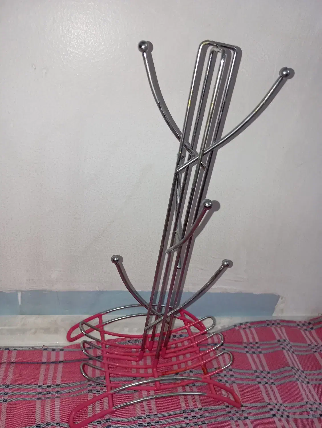 آبچکان|آب‌چکان و نظم‌دهنده ظروف|سقز, |دیوار