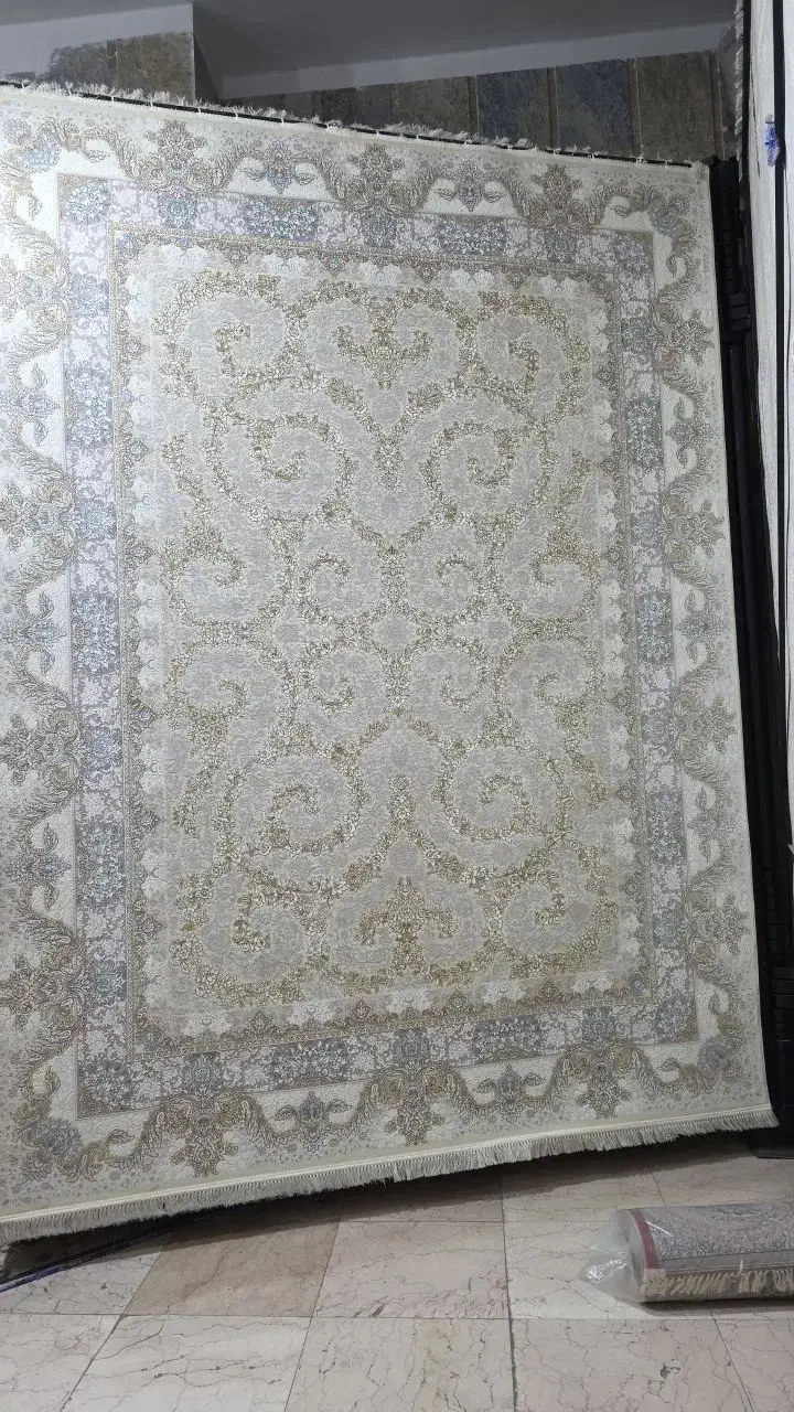 ۸۰ تخته فرش ۱۲۰۰شانه نصف قیمت|فرش|شهریار, شهرک وائین|دیوار