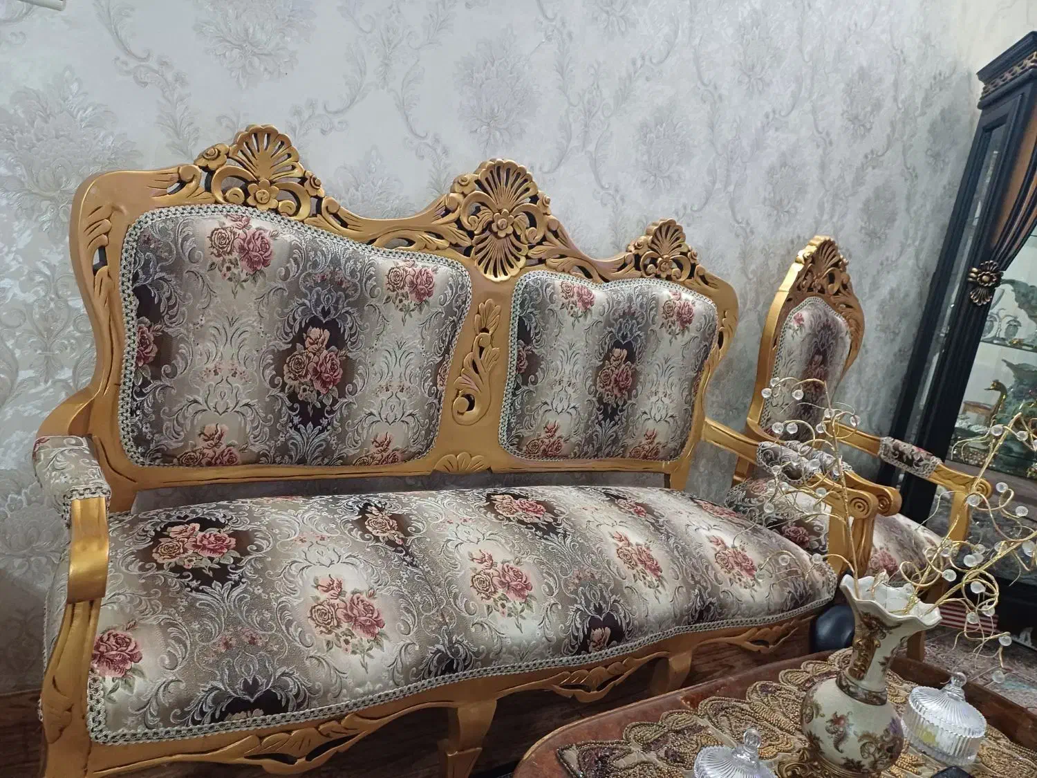 مبل سلطنتی|مبلمان خانگی و میز عسلی|خوی, |دیوار