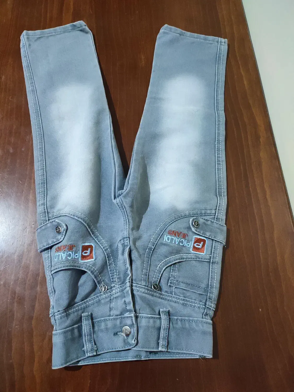 لباس زمستانی سالم و تمیز با شلوار لی در حدنو|کفش و لباس بچه|تهران, شمیران‌نو|دیوار