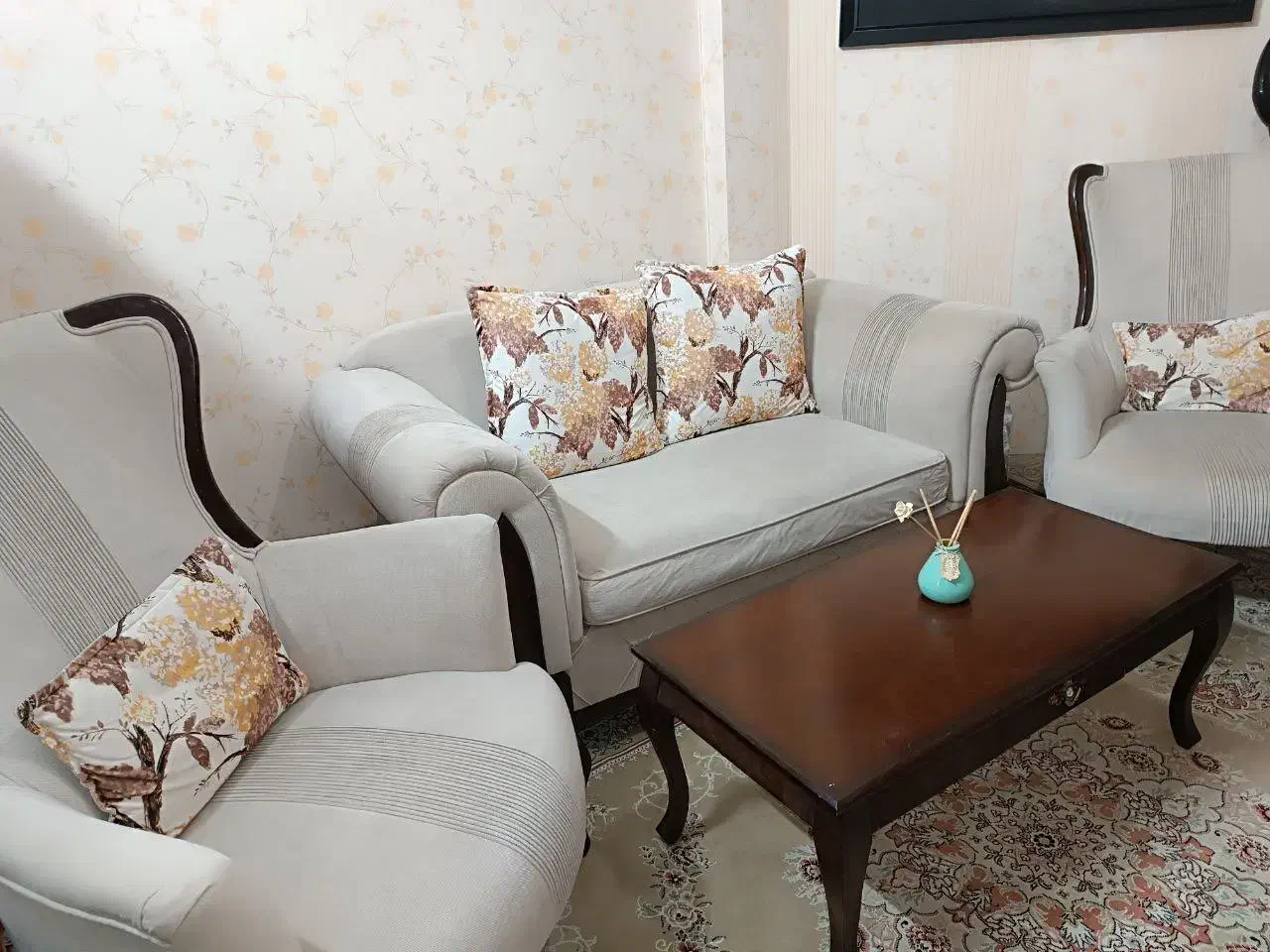 نیم ست مبلمان|مبلمان خانگی و میز عسلی|مشهد, تربیت (صدف)|دیوار