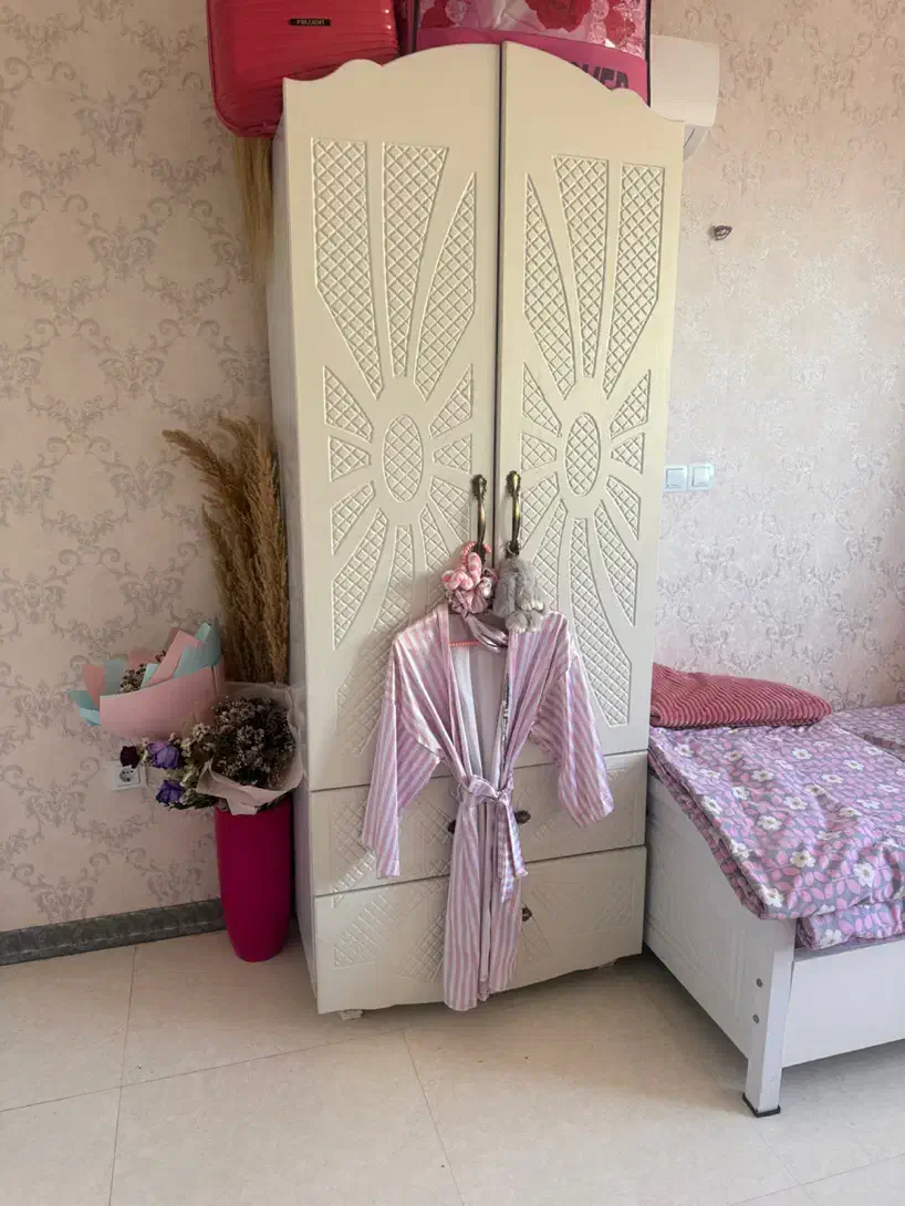 کمد و تخت|تخت و سرویس خواب|شیراز, وصال|دیوار