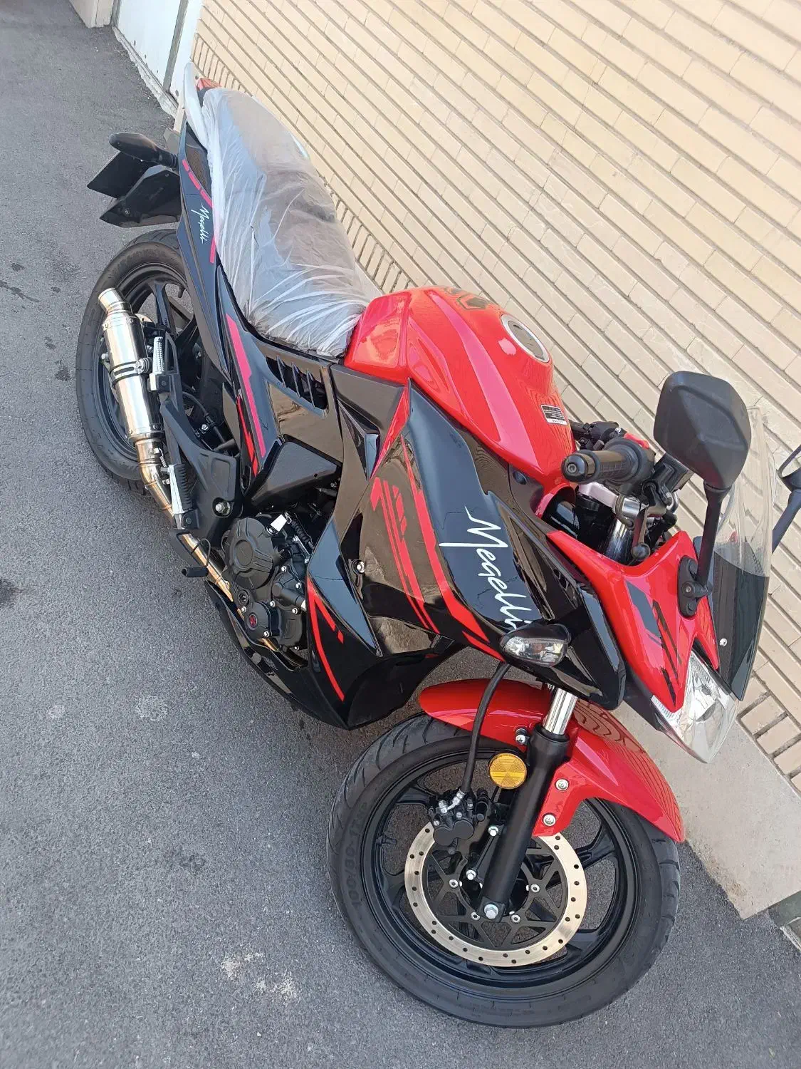 موتور مگلی 200 مشابه نو|موتورسیکلت|شیراز, شیشهگری|دیوار