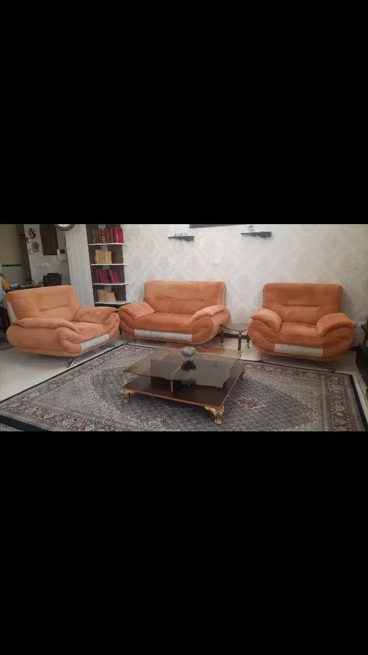 مبلمان نیم ست پارچه مخمل راحتی با میزوسط|مبلمان خانگی و میز عسلی|پردیس, فاز ۸|دیوار