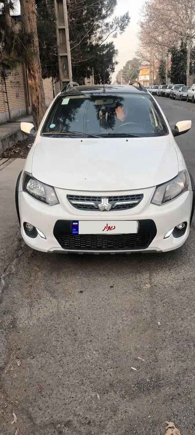 کوییک ار سفید مشکی ۴۰۲بی رنگ|خودرو سواری و وانت|محمدشهر, همایون ویلا|دیوار