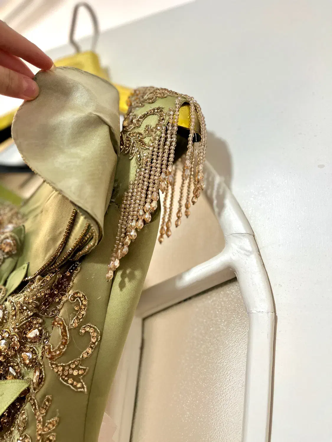 لباس عروس و مجلسی|لباس|تهران, دکتر هوشیار|دیوار