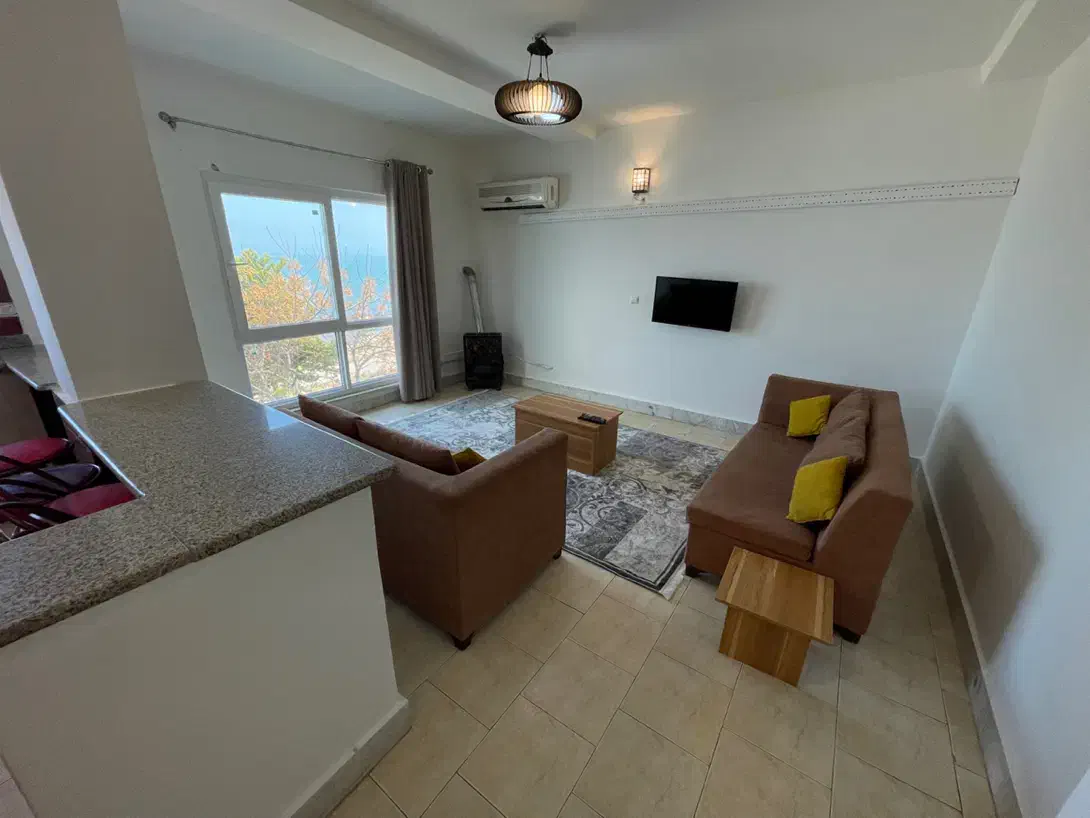 واحد یک خواب رو به دریا - چسبیده به ساحل|اجارهٔ کوتاه‌مدت آپارتمان و سوئیت|نوشهر, |دیوار