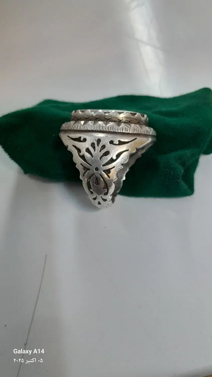 انگشتر نقره قدیمی سال ۱۳۳۰|کلکسیون اشیاء عتیقه|اشتهارد, |دیوار